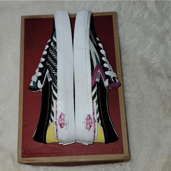 Vans Slip On Cap 'Juxtapoze Pack' Multicolor Sneaker Shoes Size Women 7 Men 5.5 - Picture 9 of 15